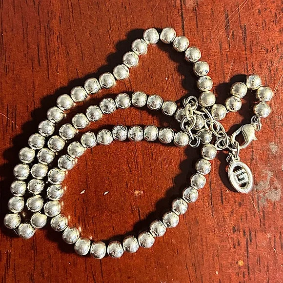 GIVENCHY silver ball necklace - Picture 1 of 5